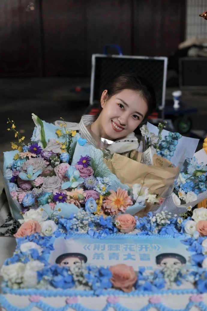 郭宇欣｜📷荆棘花开杀青look 已上线～🎉