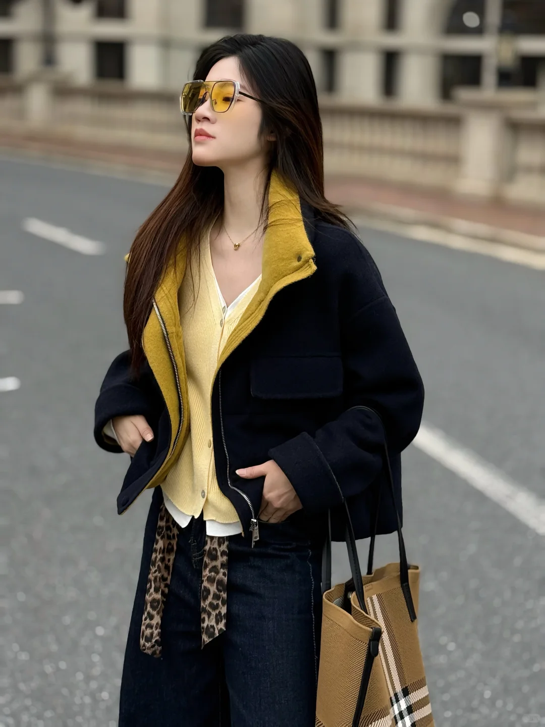 衣服爆了 模特也爆了