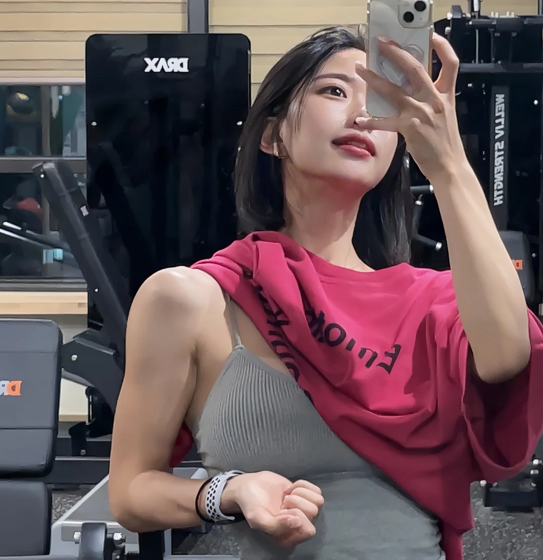 今天不飒，今天搞笑女