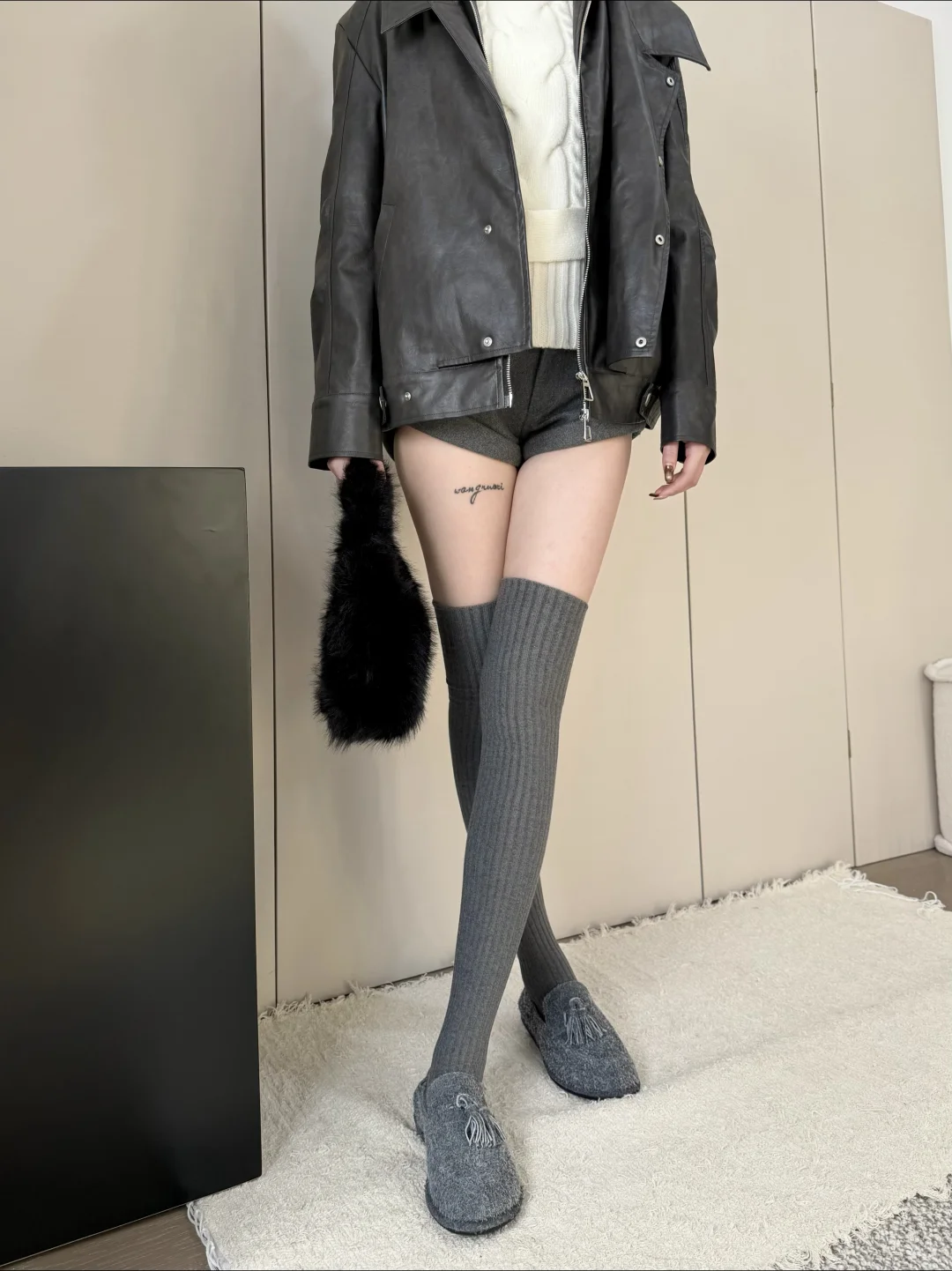 帮我看看这条过膝袜普不普啊！