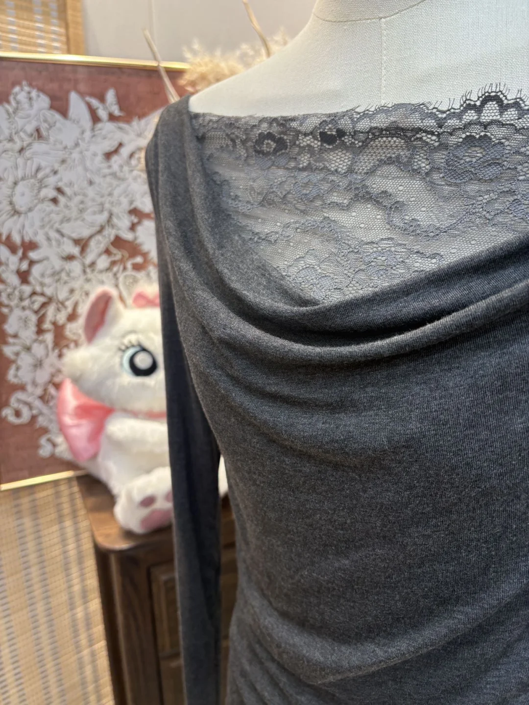 方几的蕾丝打底有姐妹喜欢吗 49