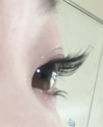 假睫毛…不是…泥有点自然到犯规了！