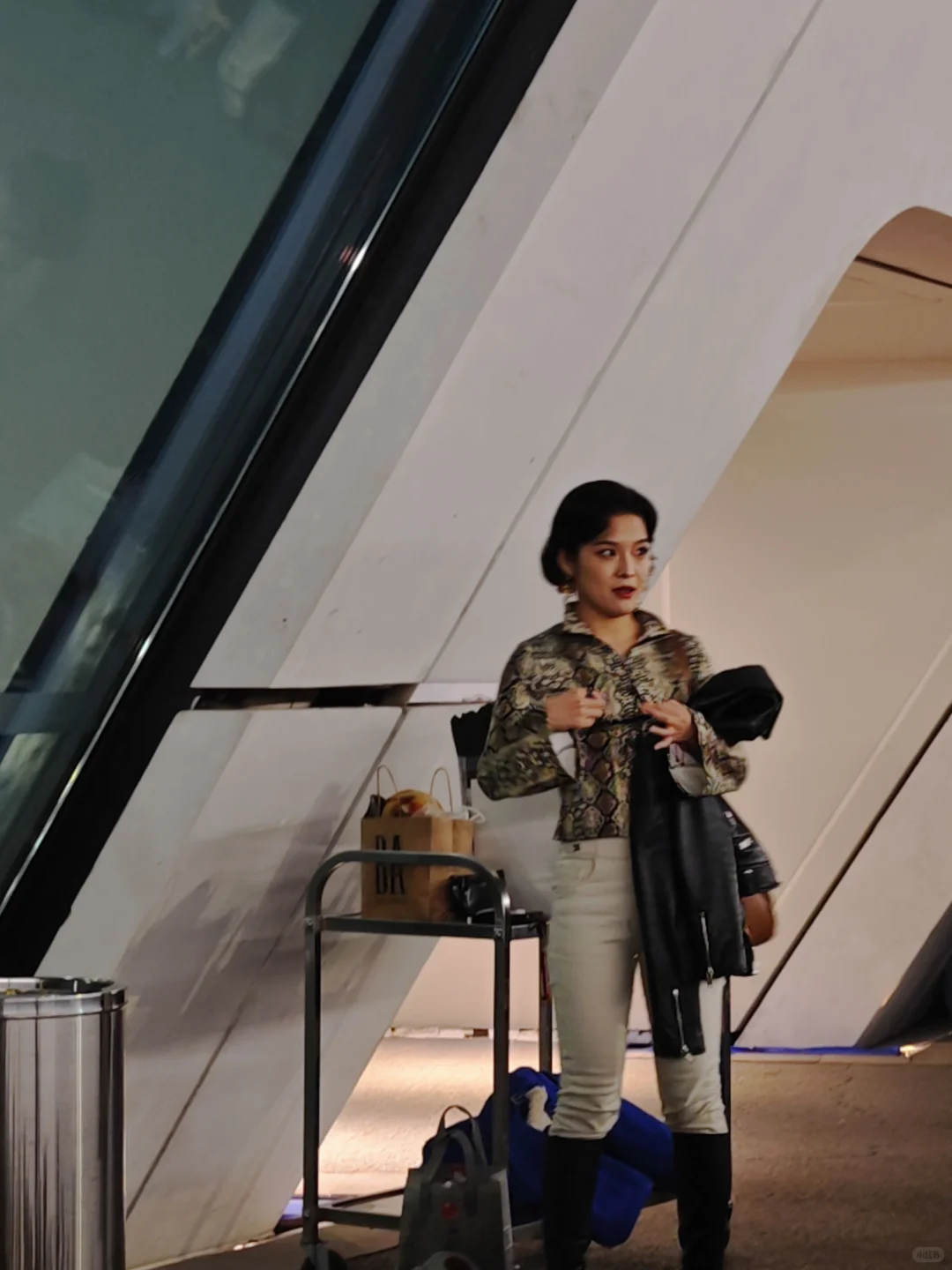 一些力量，好美的一张脸