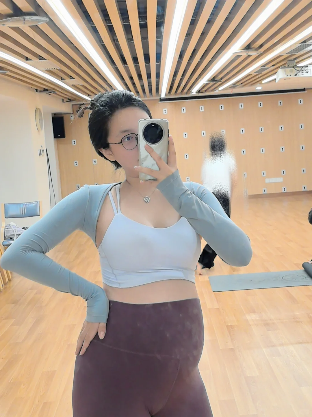 怀了个孕lululemon从6码穿到10码