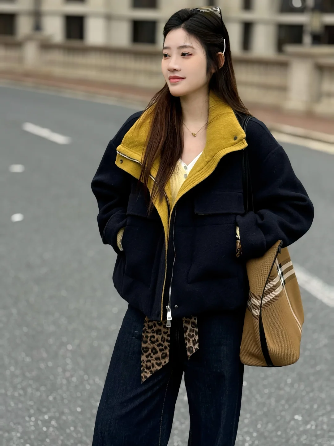 衣服爆了 模特也爆了