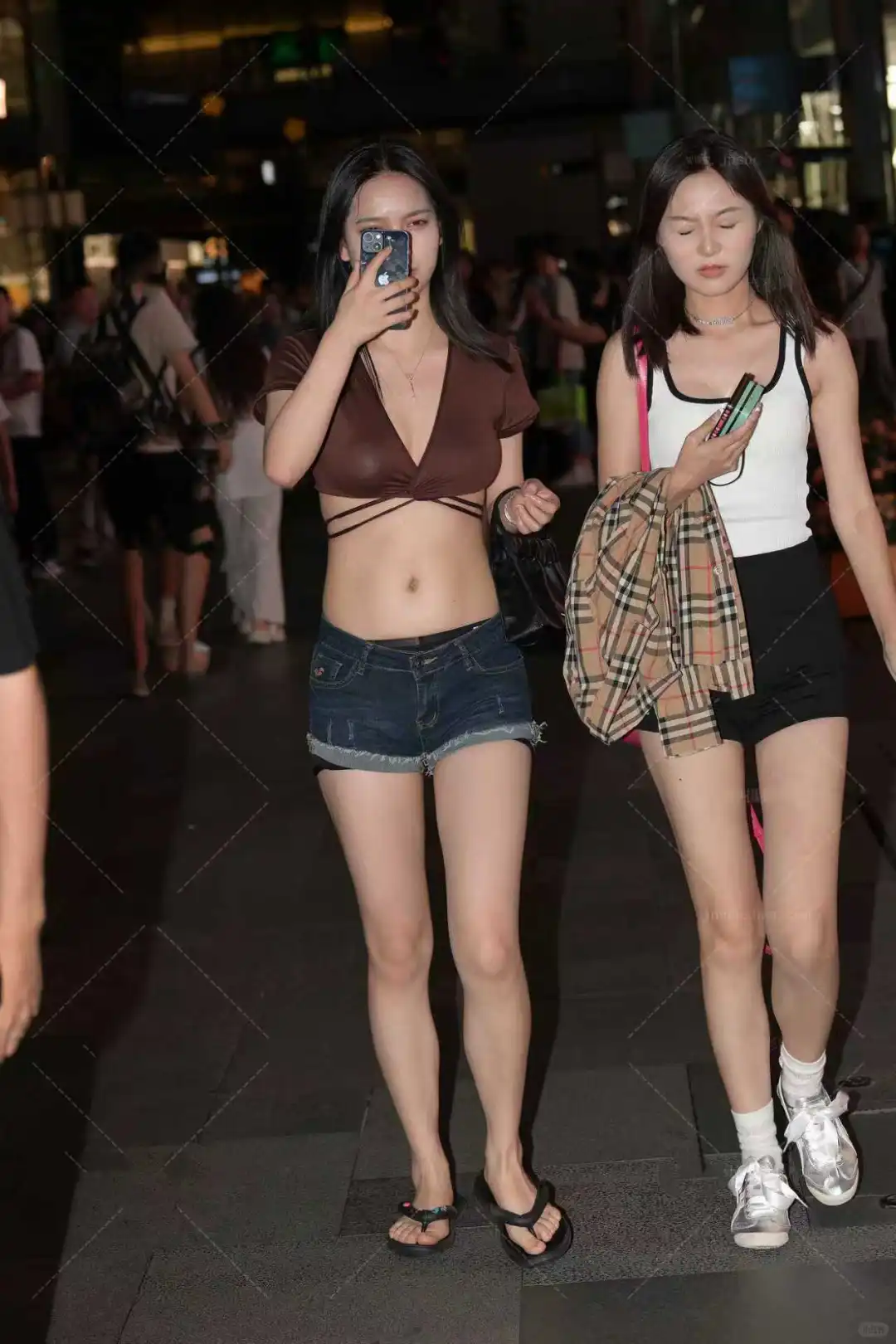 街拍美女，真的好喜欢