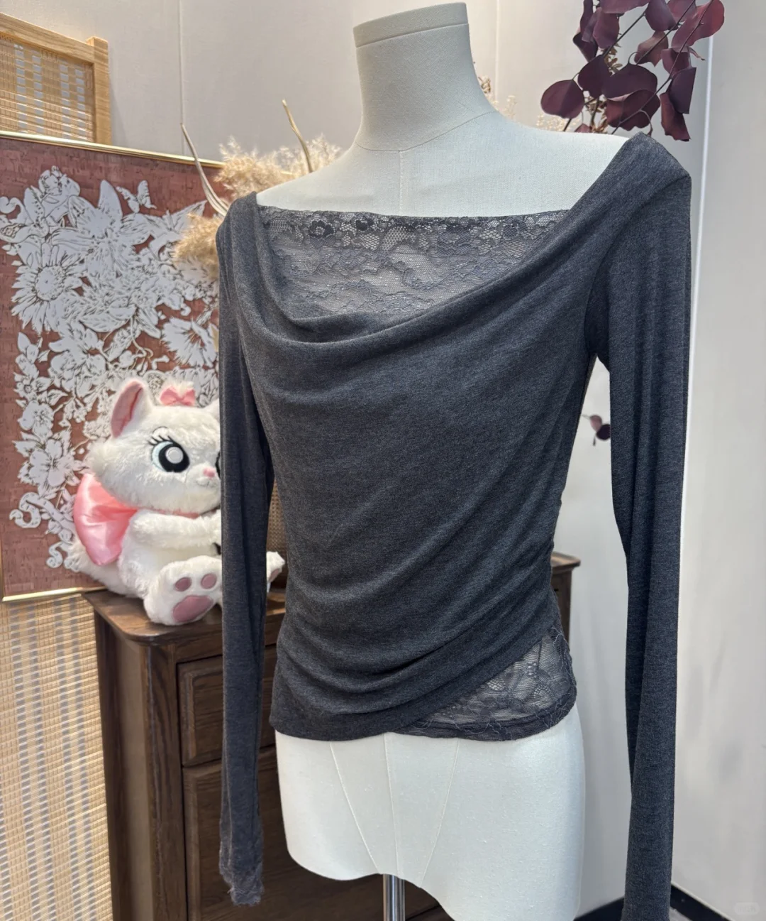 方几的蕾丝打底有姐妹喜欢吗 49