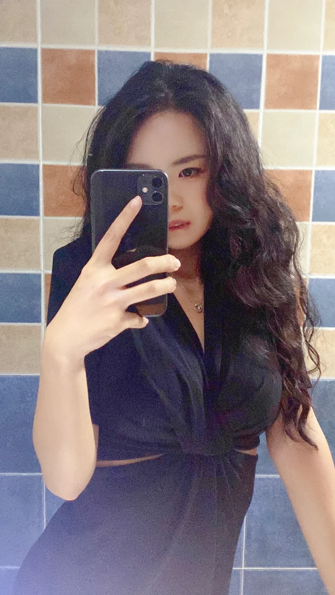 翻到自己的旧照片，不禁感叹那时又美又年轻