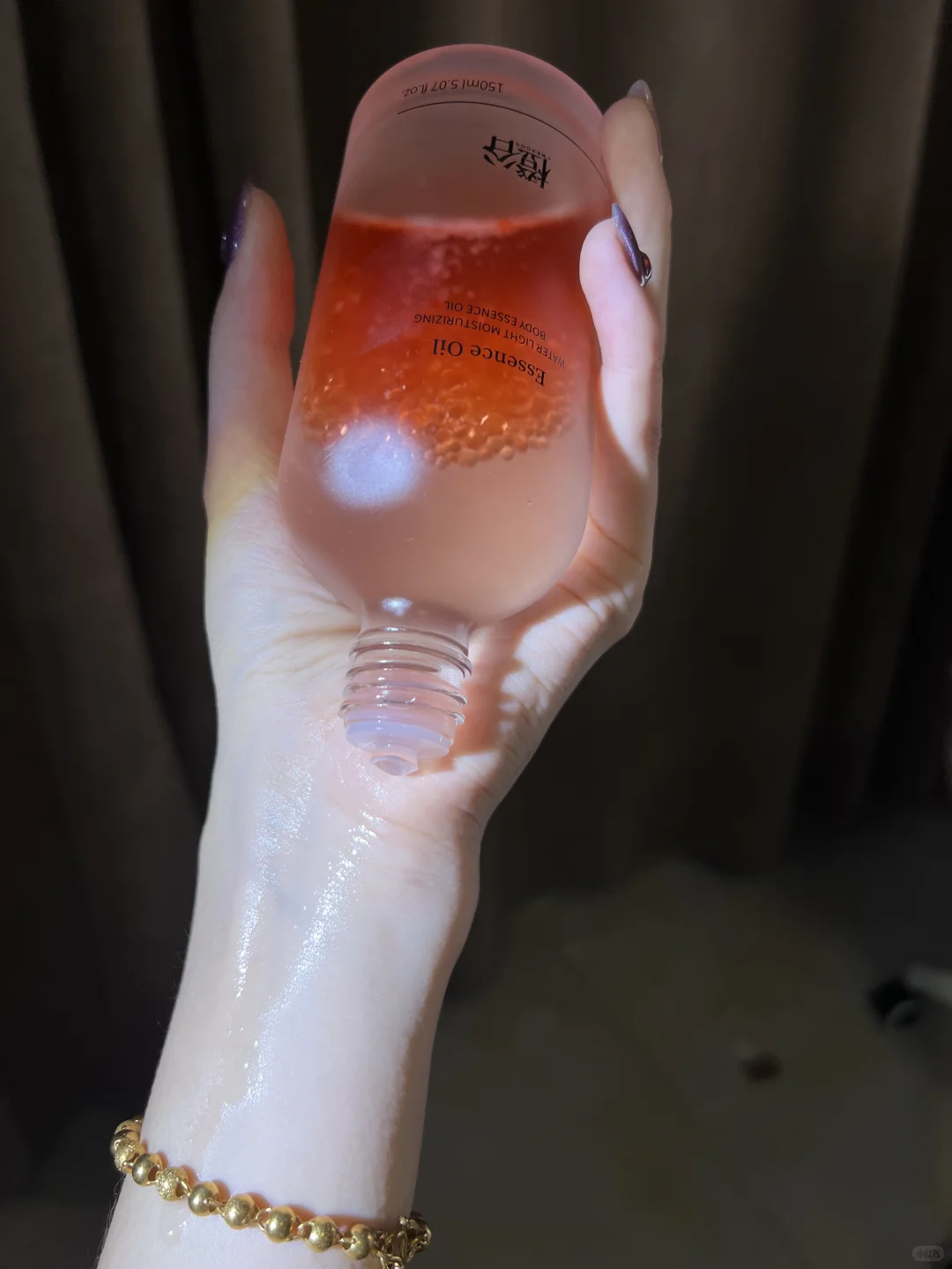 嫩到反光！忍不住摸自己腿800次！！