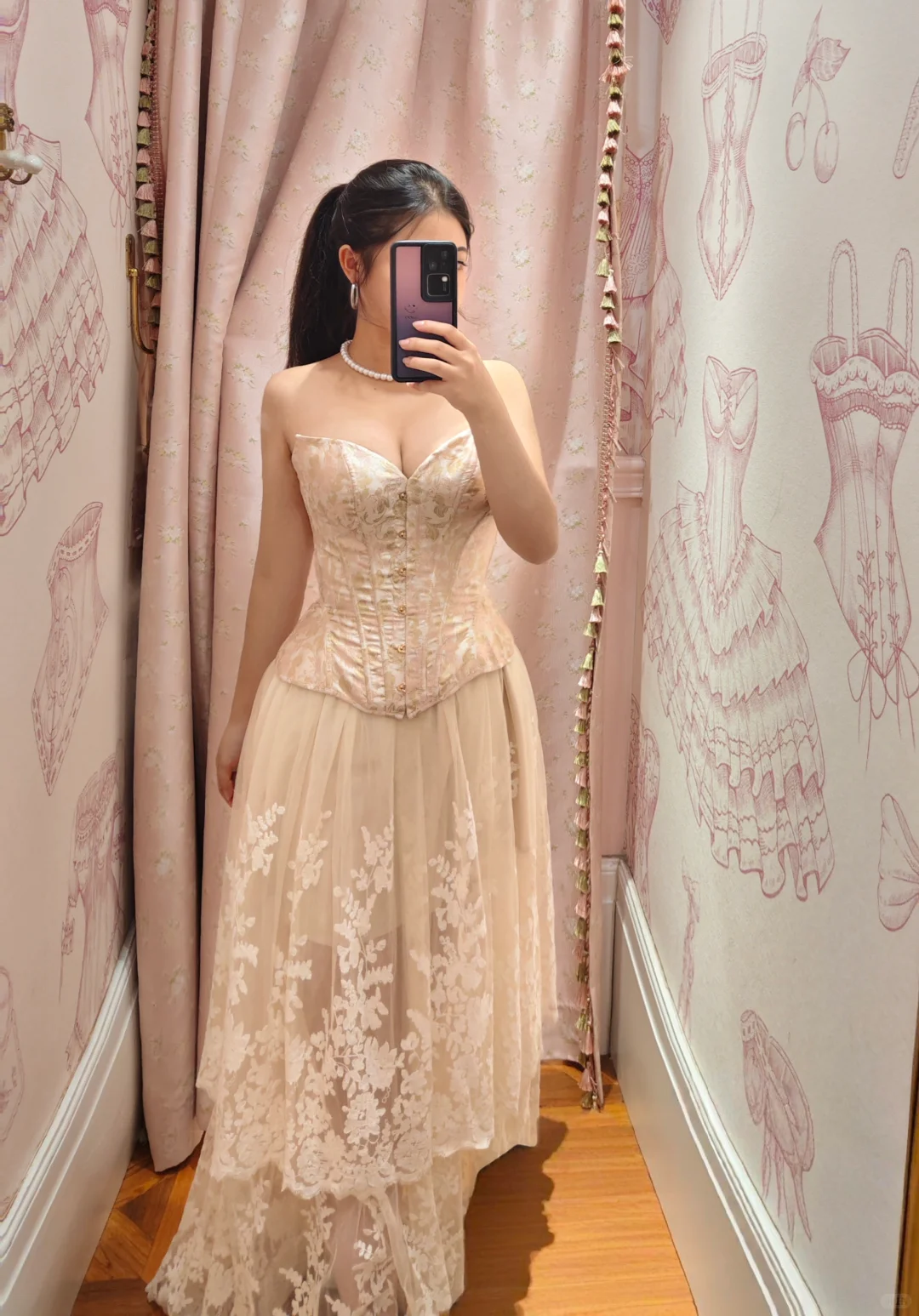 来蕾诗莓试试新款 感觉还不错