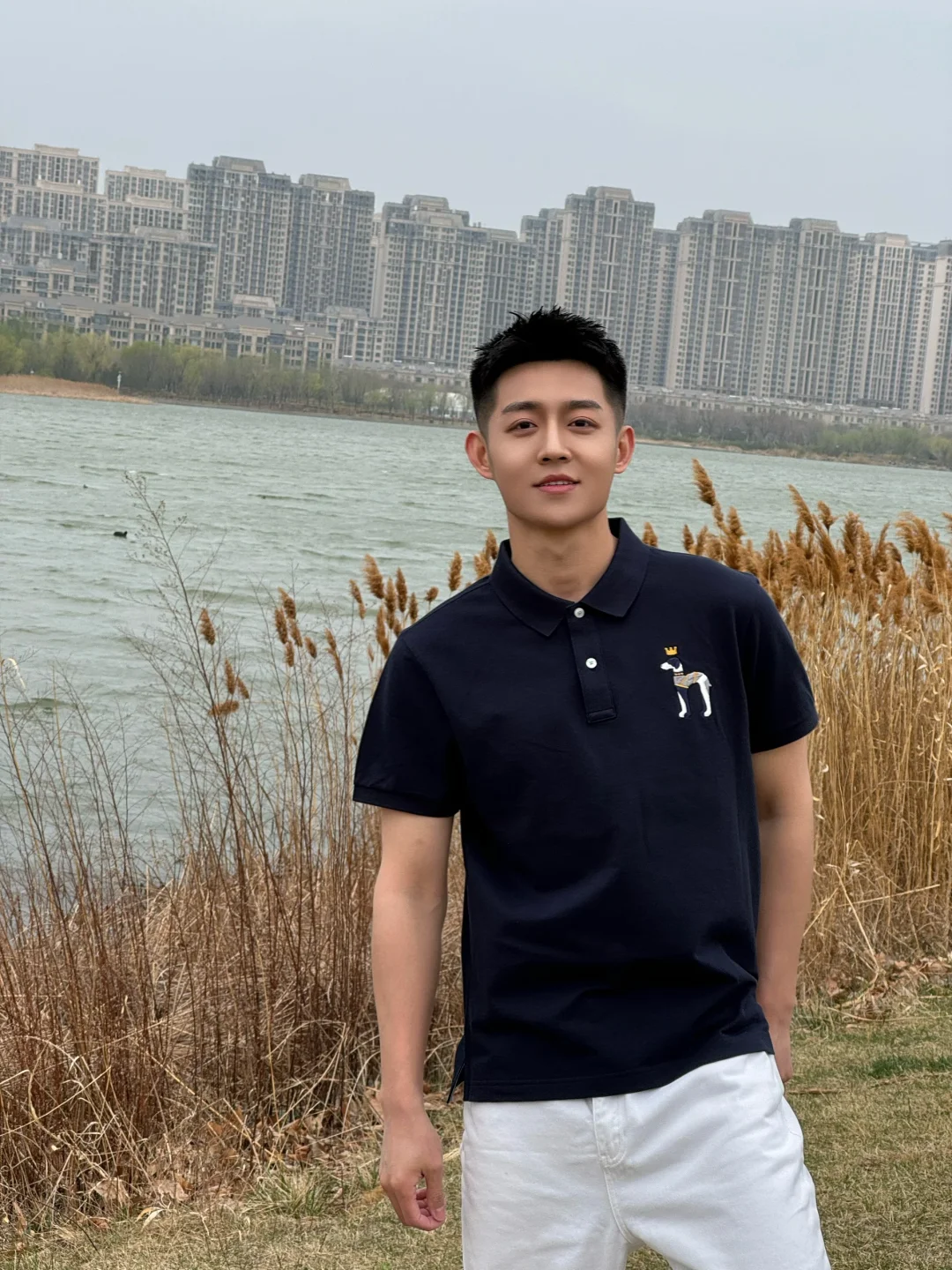 可以没有爱情 但不能没有少年感