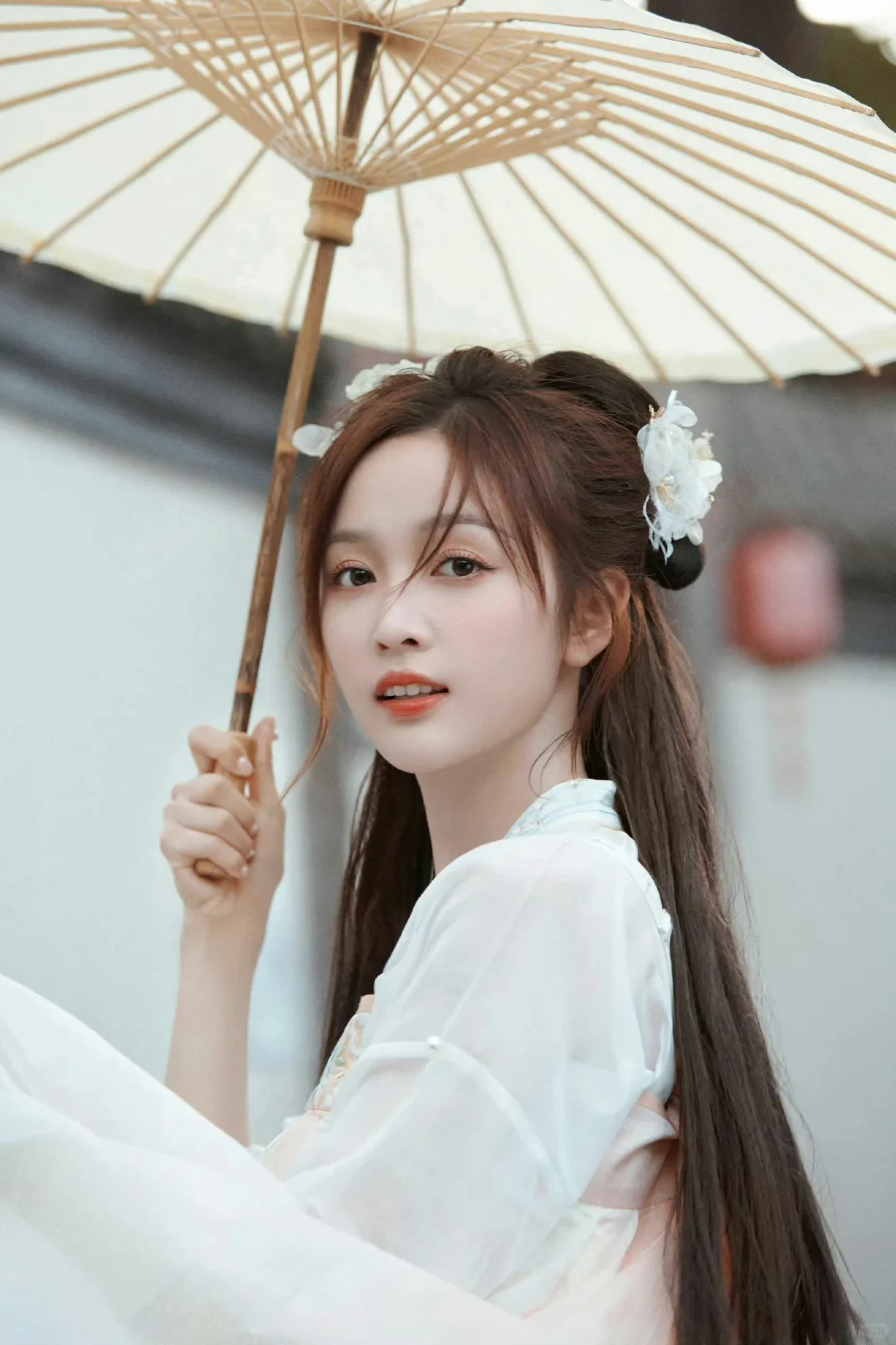 吴宣仪的古装造型和适配度比我想象中的好