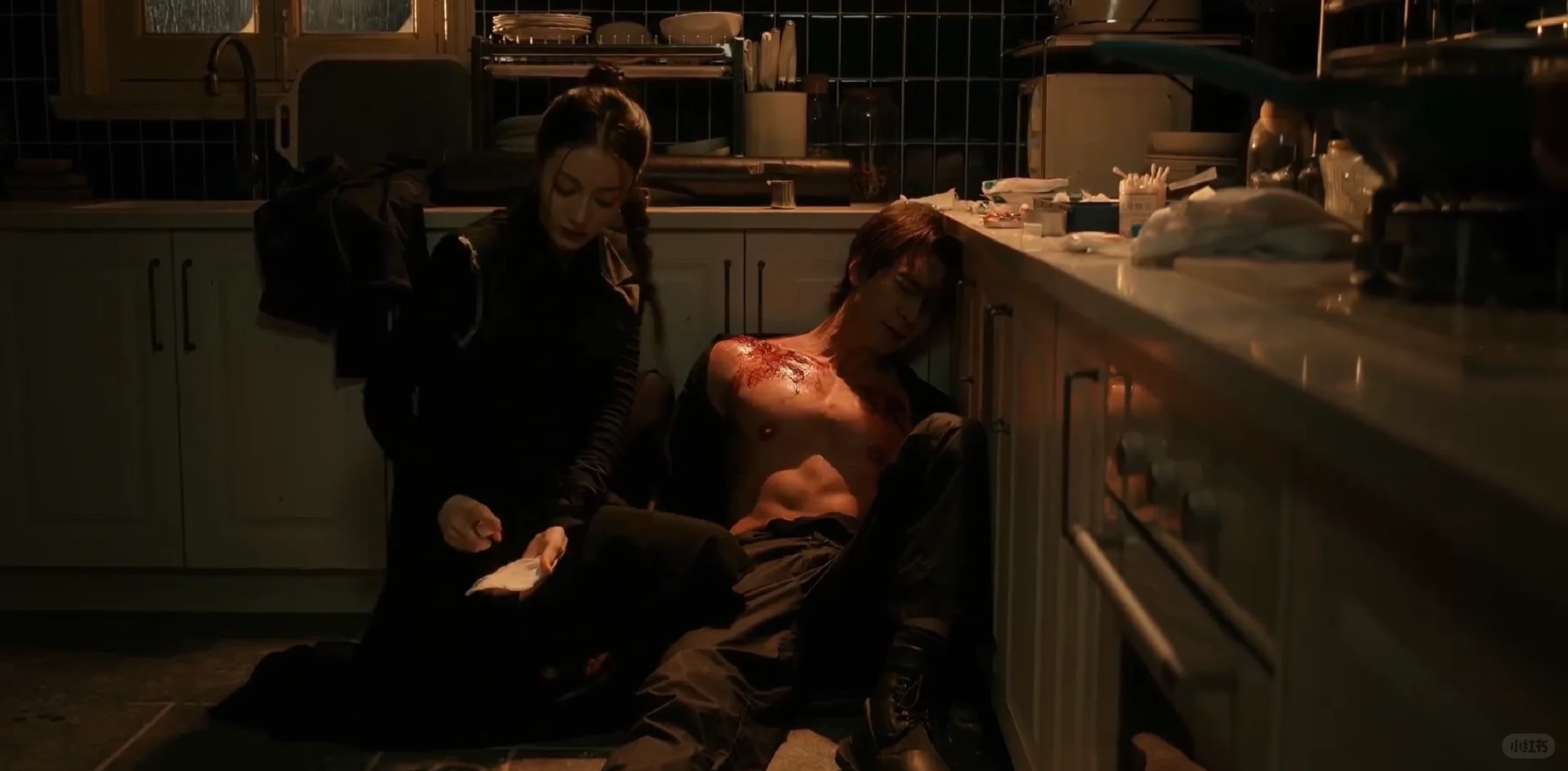 迪丽热巴大屏怼脸的神