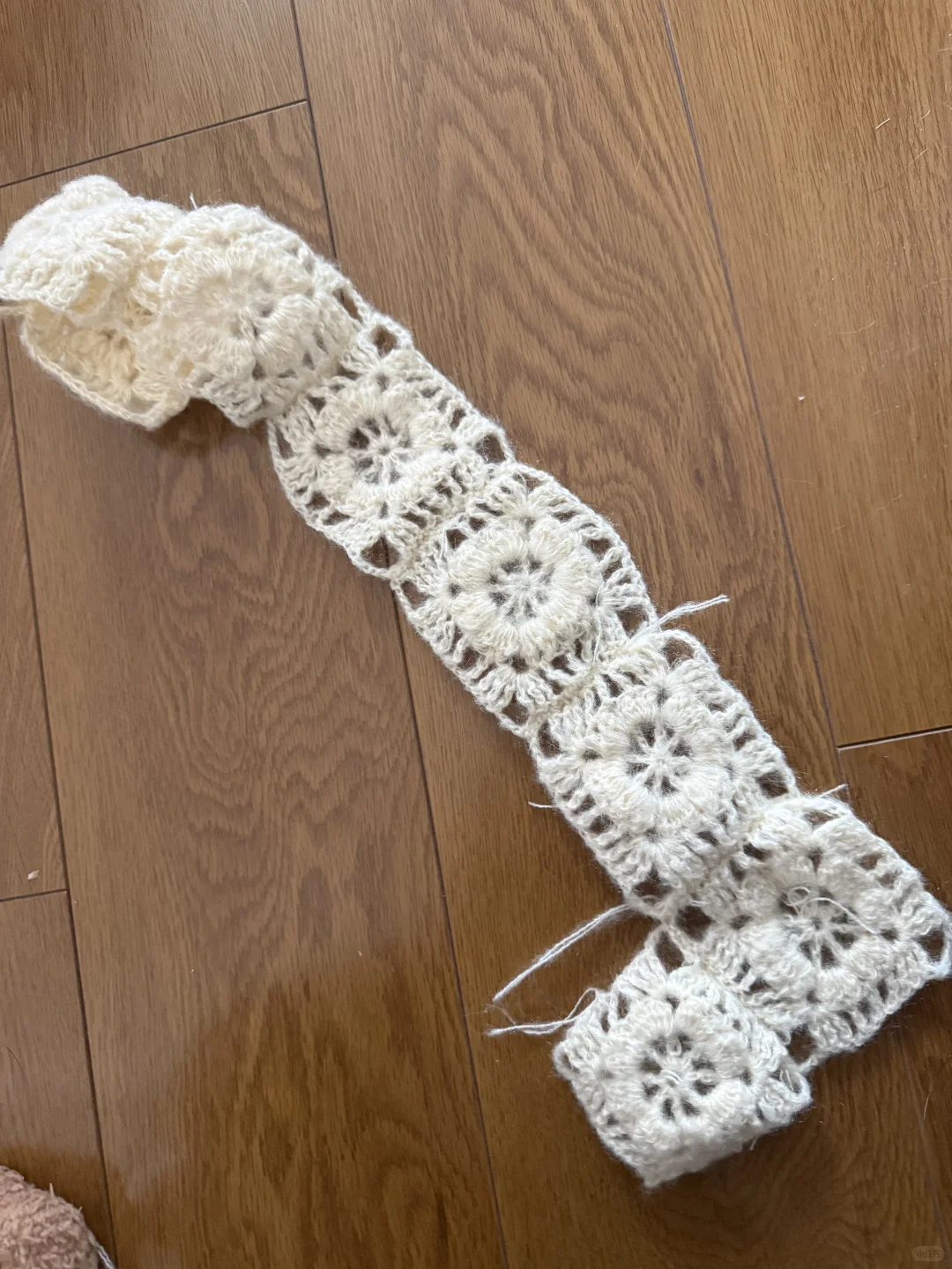 钩针蕾丝帽大功告成