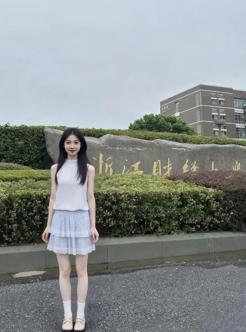 98年杭州乖乖女 本人比照片好看（找到删）