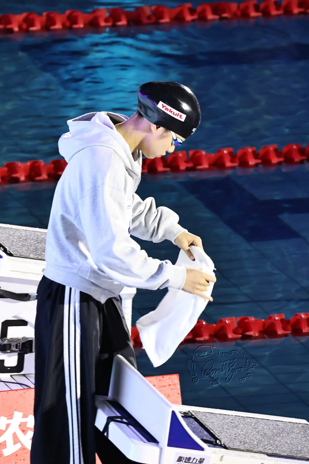 余依婷｜2:09.38后此女获得第二枚金