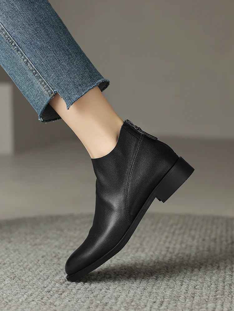 👢复古短靴新宠！通勤穿搭神器