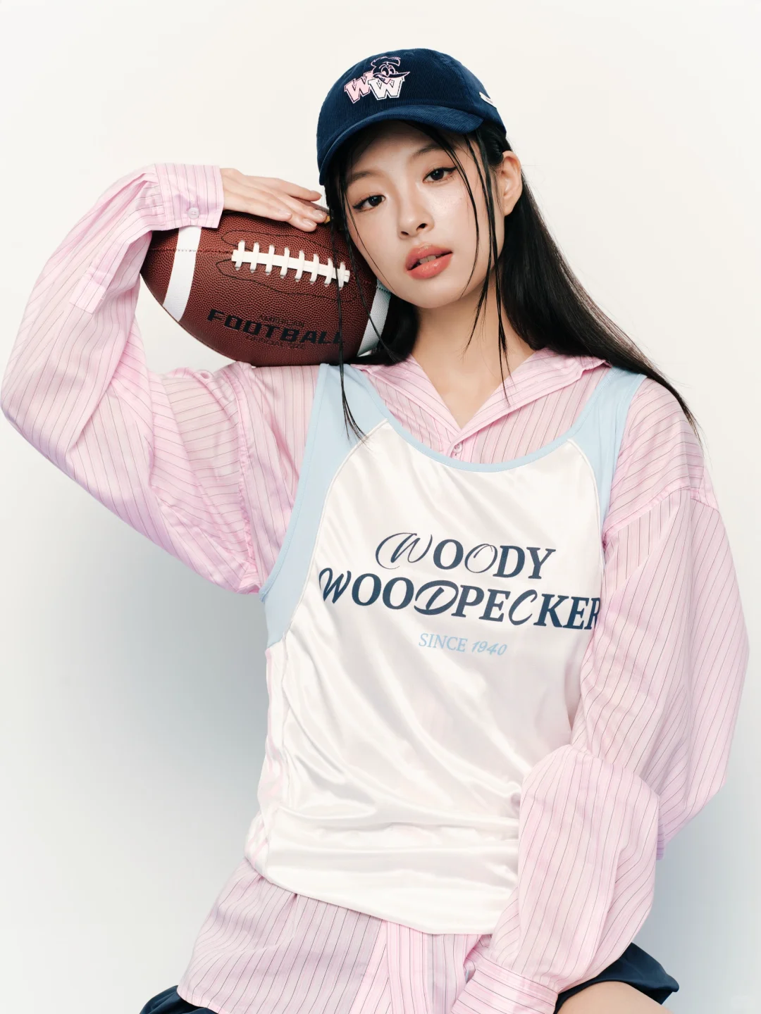 一组片子四个她的不同展现