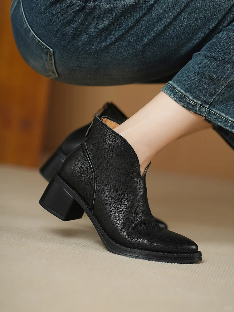 👢复古英伦风！5cm粗跟显瘦神器来啦～