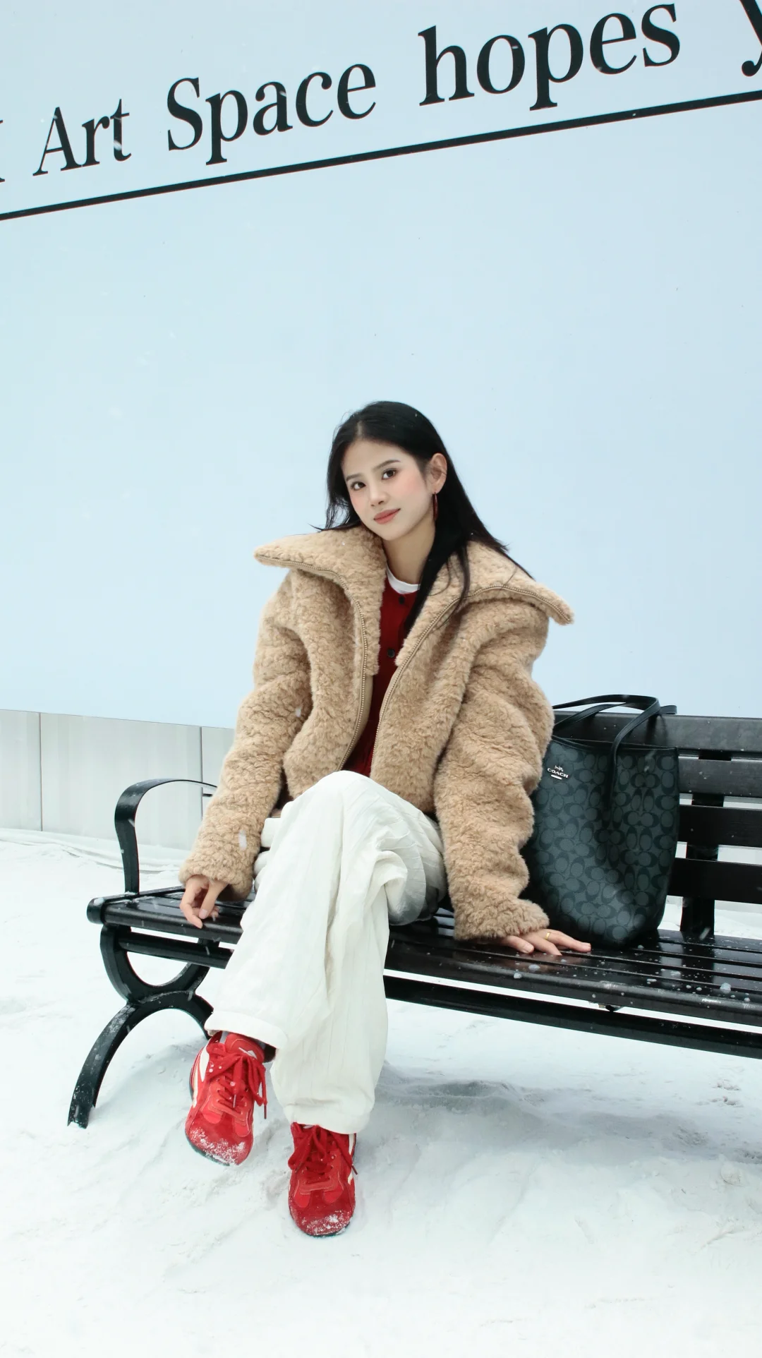 到底是谁在穿skk 家这件毛毛外套！！