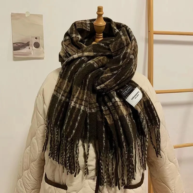 新款格子围巾女冬季加厚保暖复古时尚百搭高