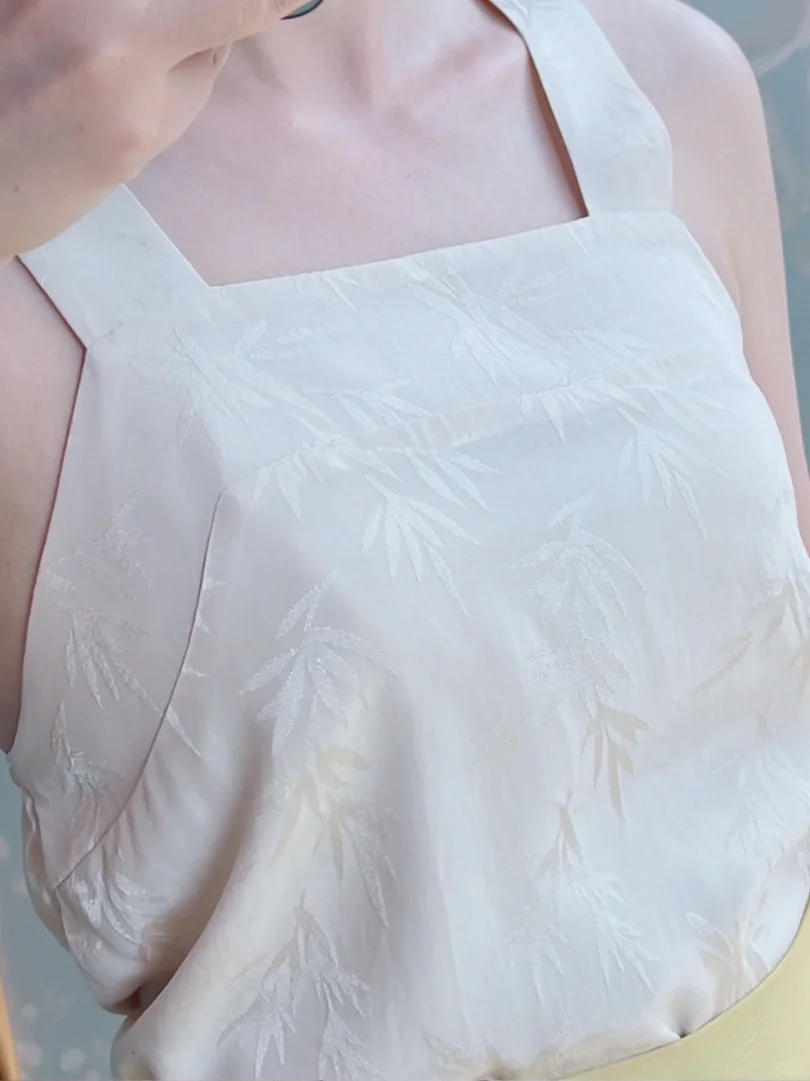 宽肩带吊带真香～～～