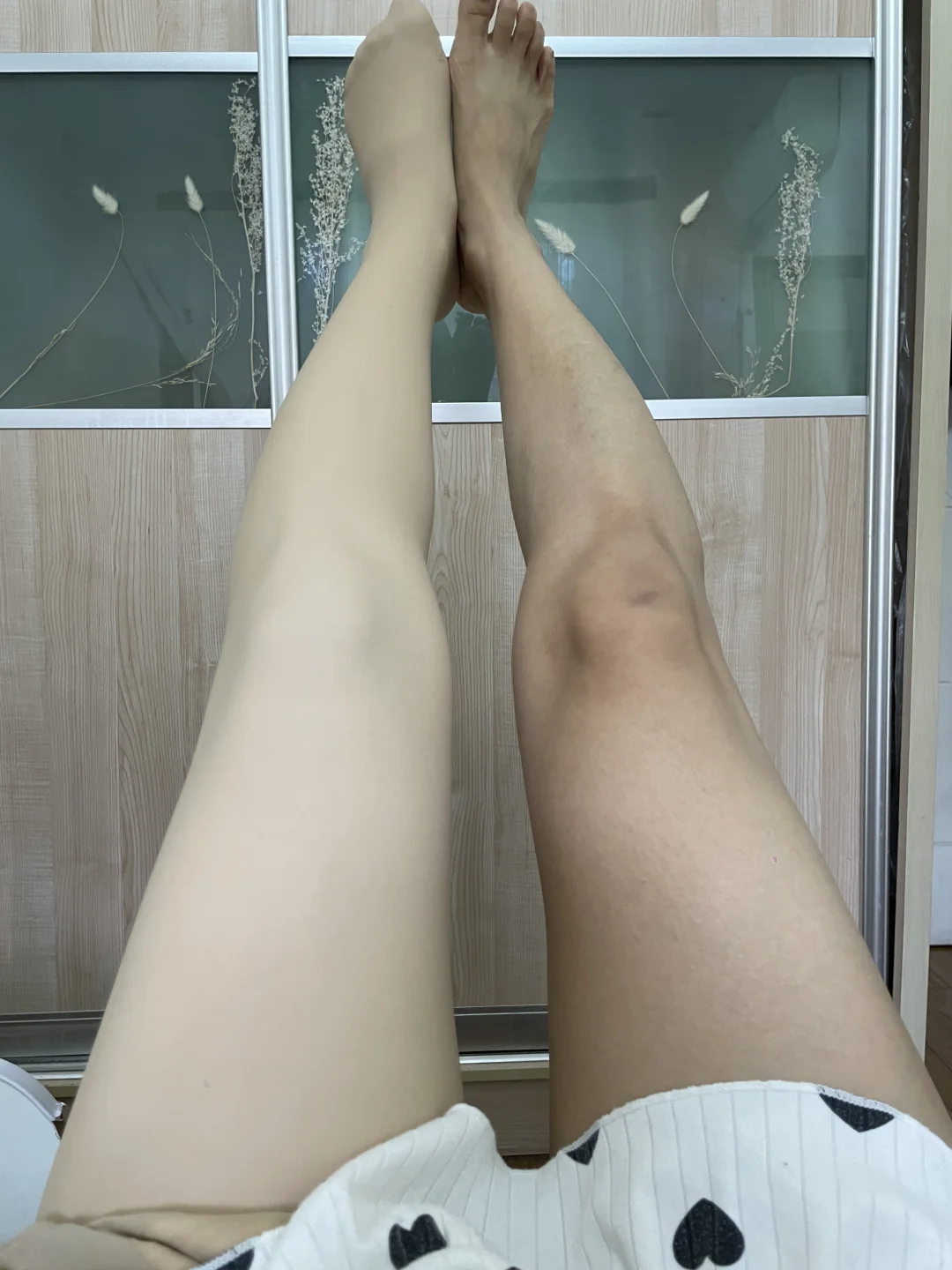 啊啊啊！妈妈给我选的光腿神器也太自然了吧