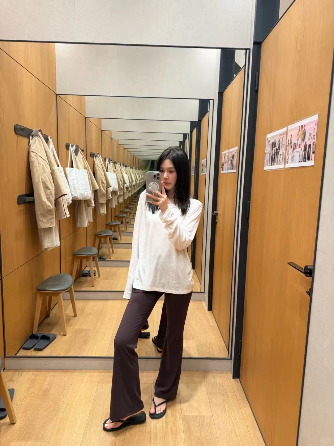 秋冬穿搭不臃肿，就靠这条超模微喇裤！