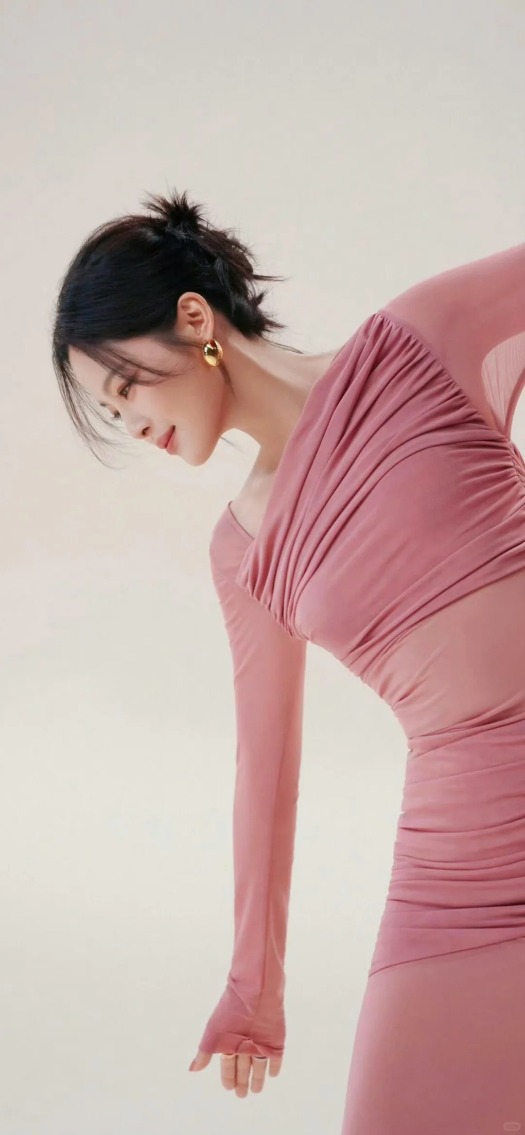 辛芷蕾壁纸！怎么会有这么仙的裙子～😍