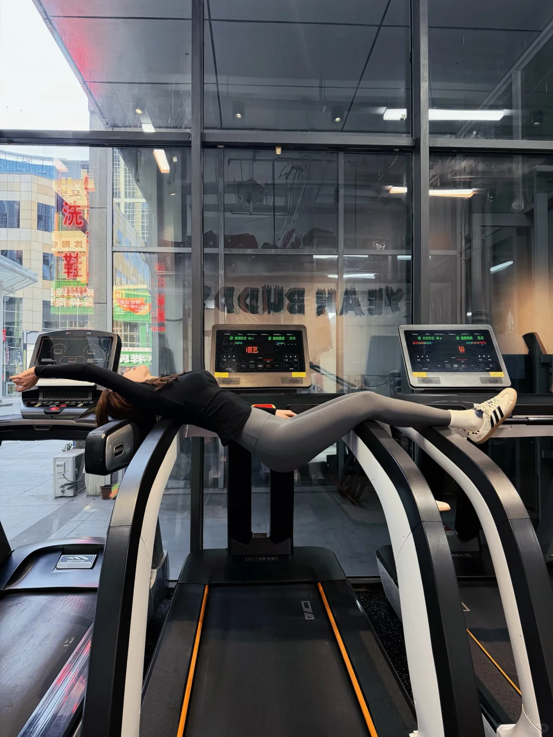 健身房拍照姿势分享