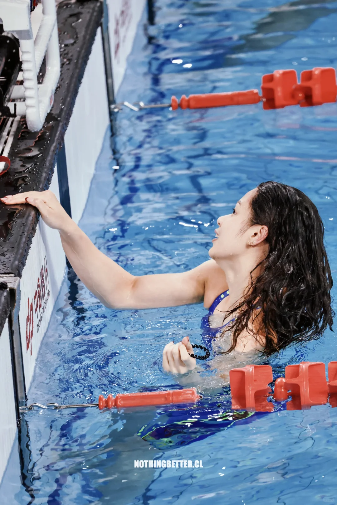 余依婷｜以水为冠👑