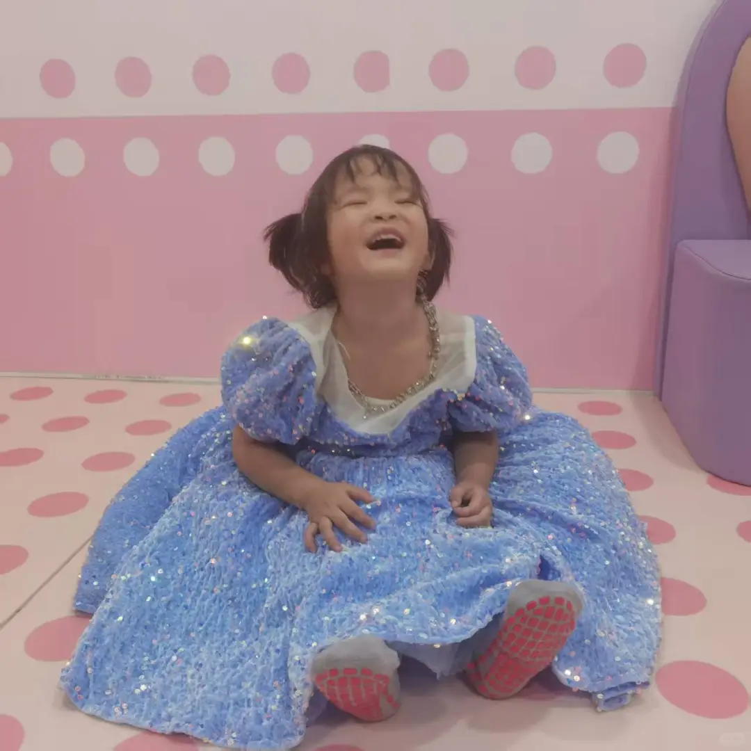 是谁家的小公主这么甜啊(˵¯͒〰¯͒˵)