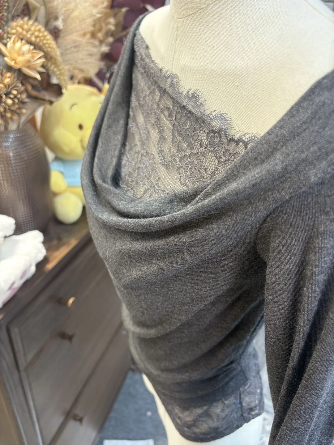 方几的蕾丝打底有姐妹喜欢吗 49