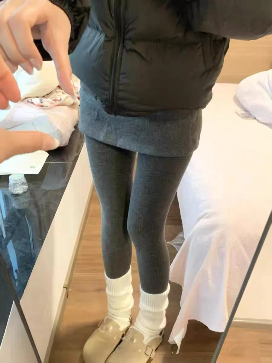 灰色打底裤才是冬天的单品