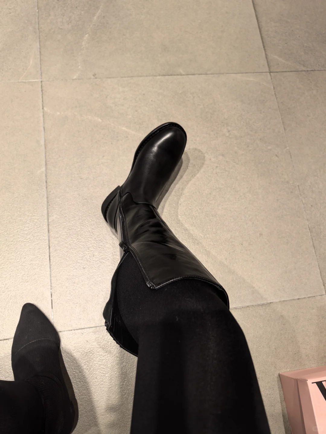 刘亦菲们，粗腿不配穿长靴吗？有合适推荐下！