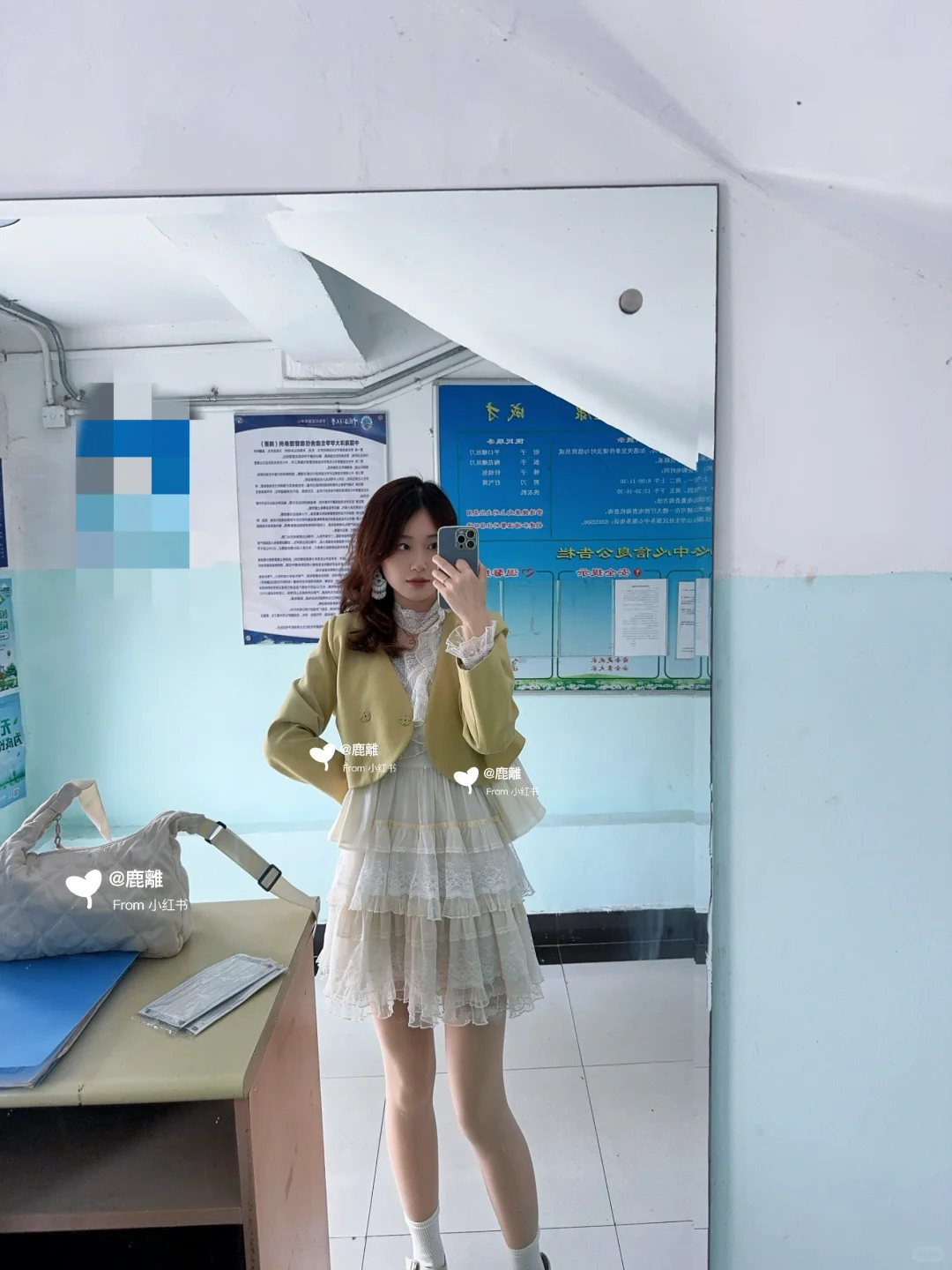 167cm 92斤女生对镜拍