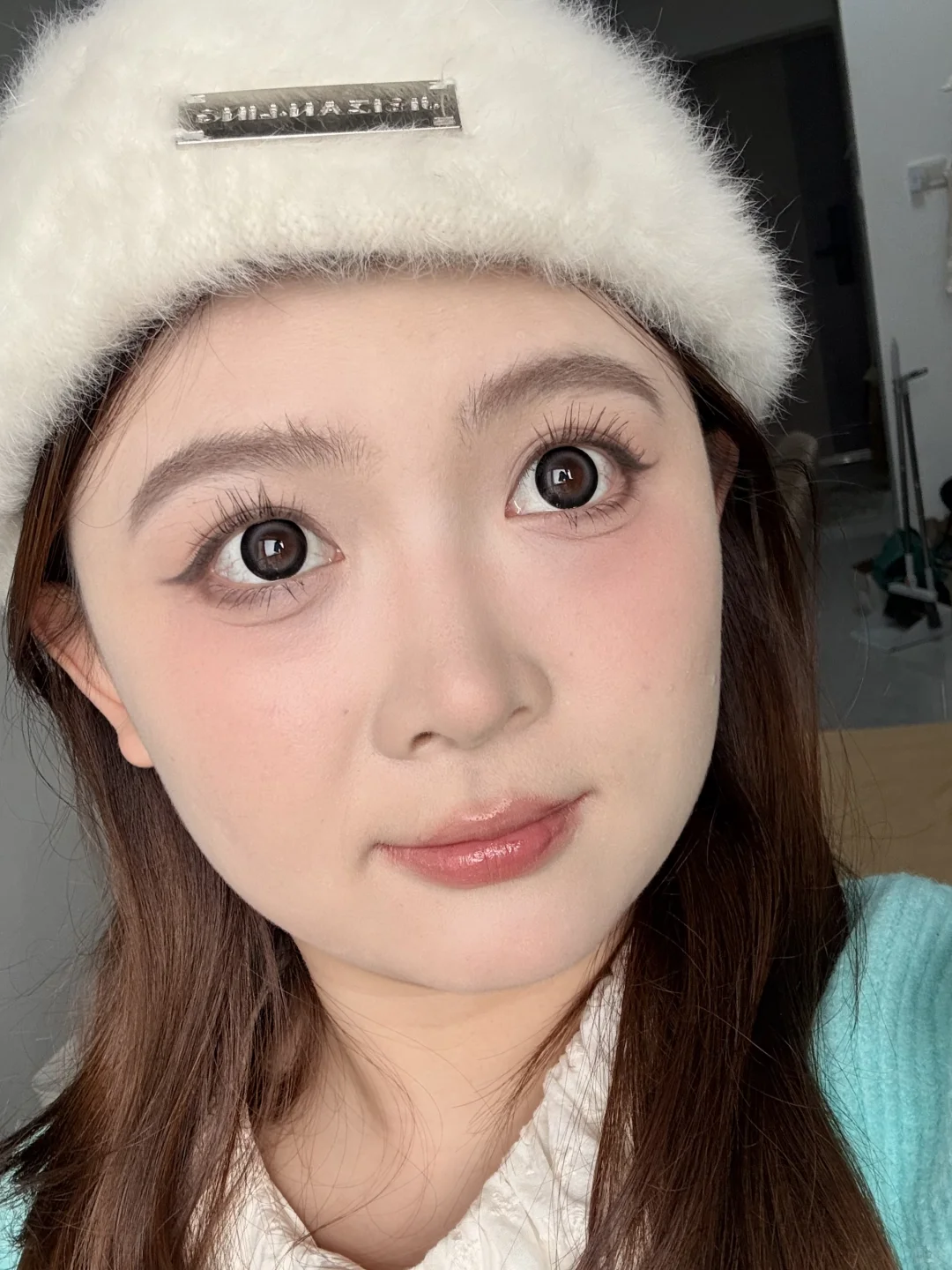 当方圆脸学会放大五官的量感，你就会发现…