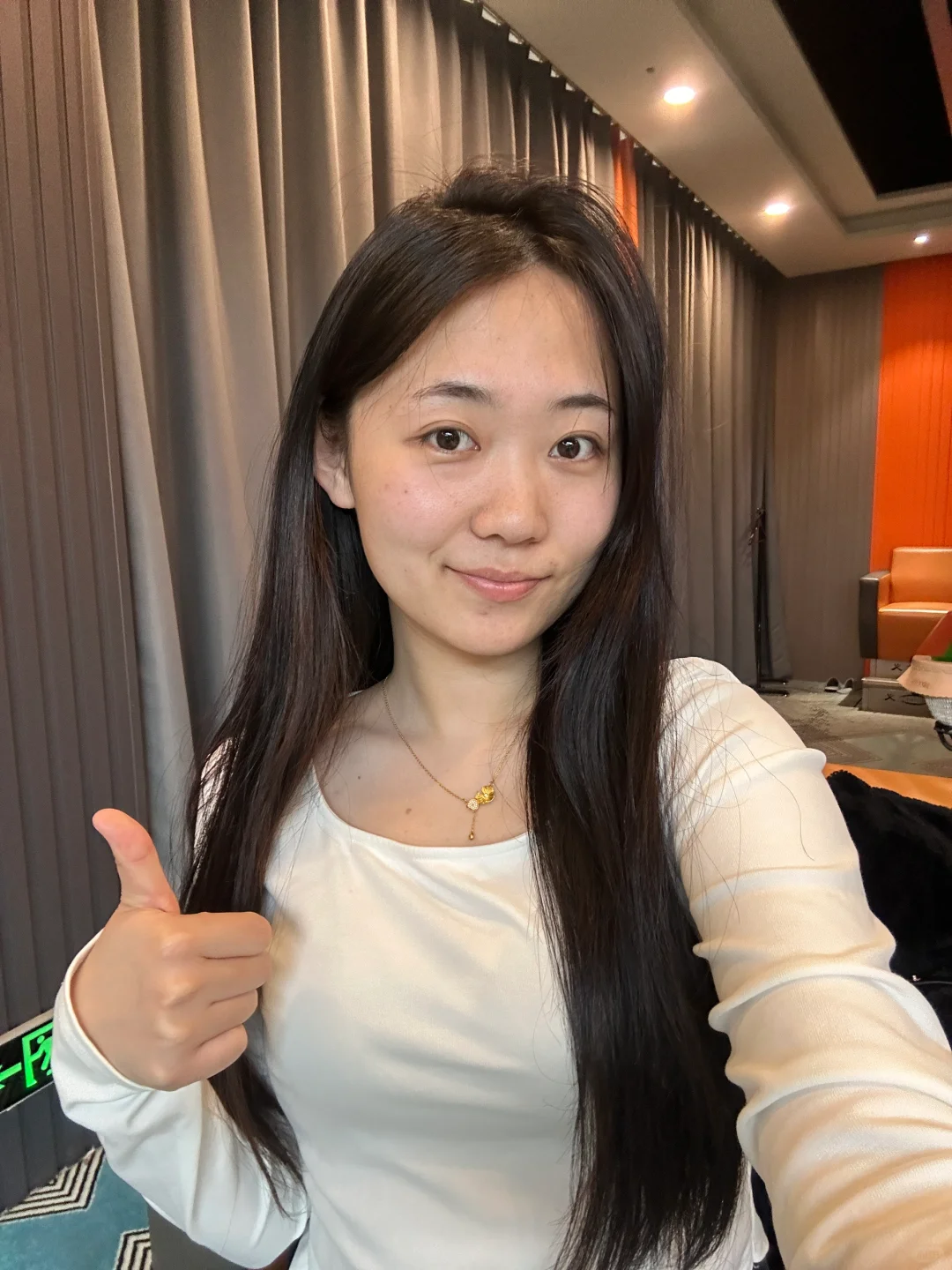 比起化妆 我更爱自己素颜