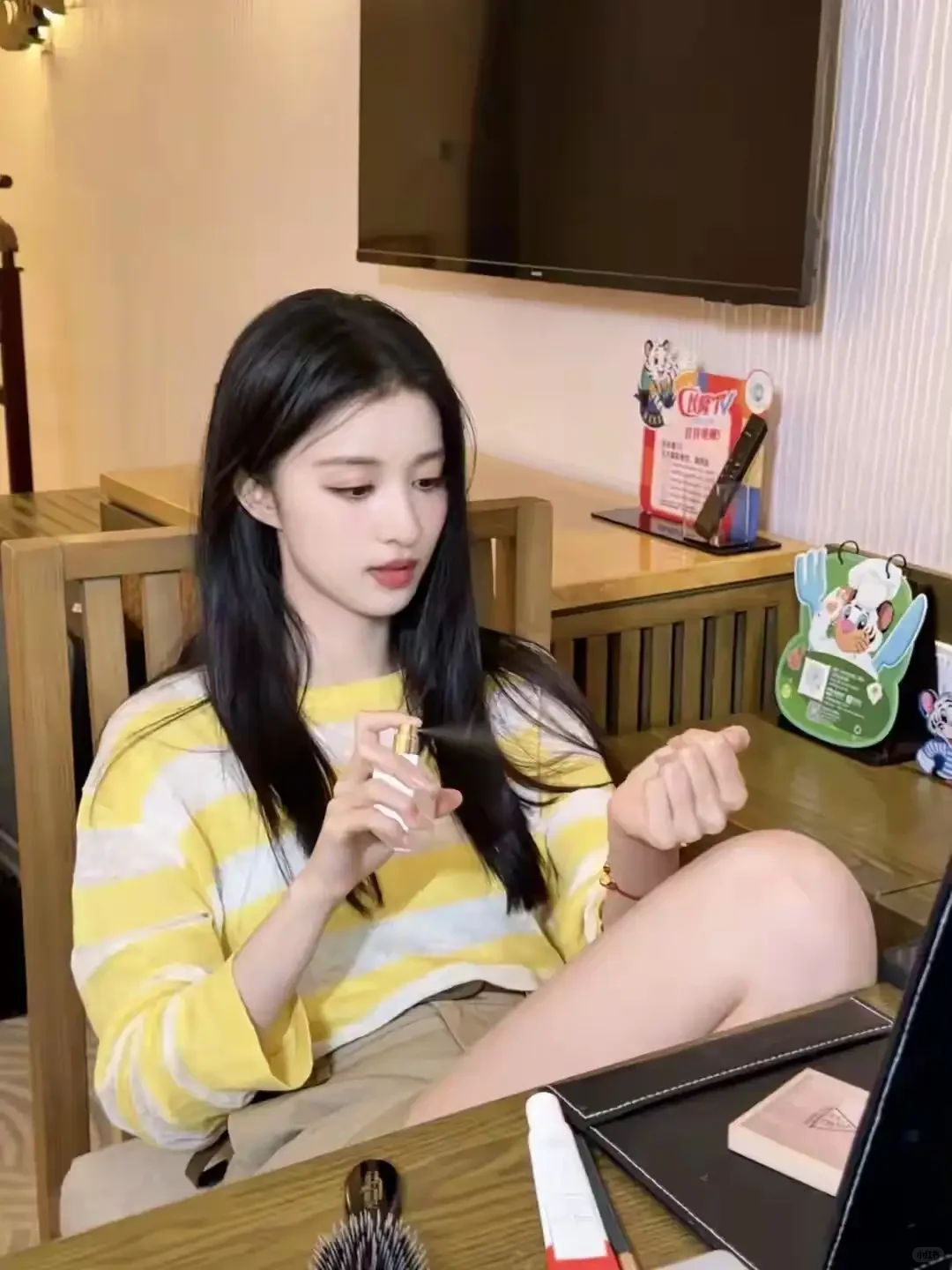 神仙姐姐王楚然不同风格穿搭真是女人味十足