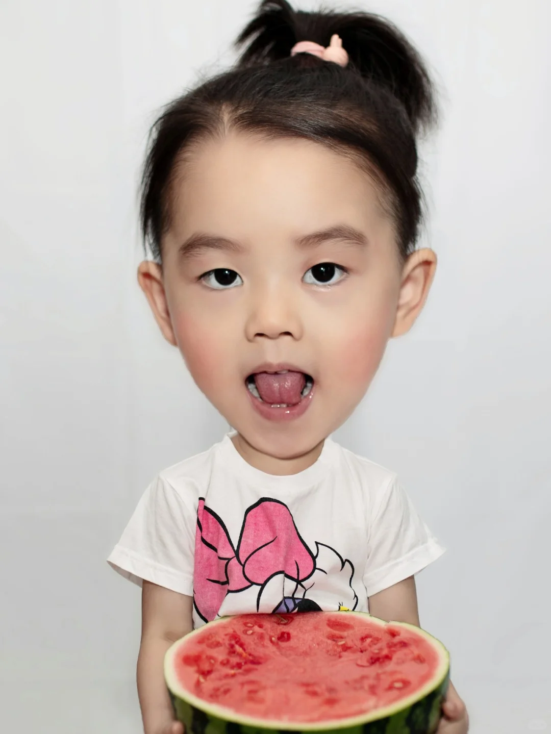 今天帮嫩模拍照，搞笑，我们是认真的。