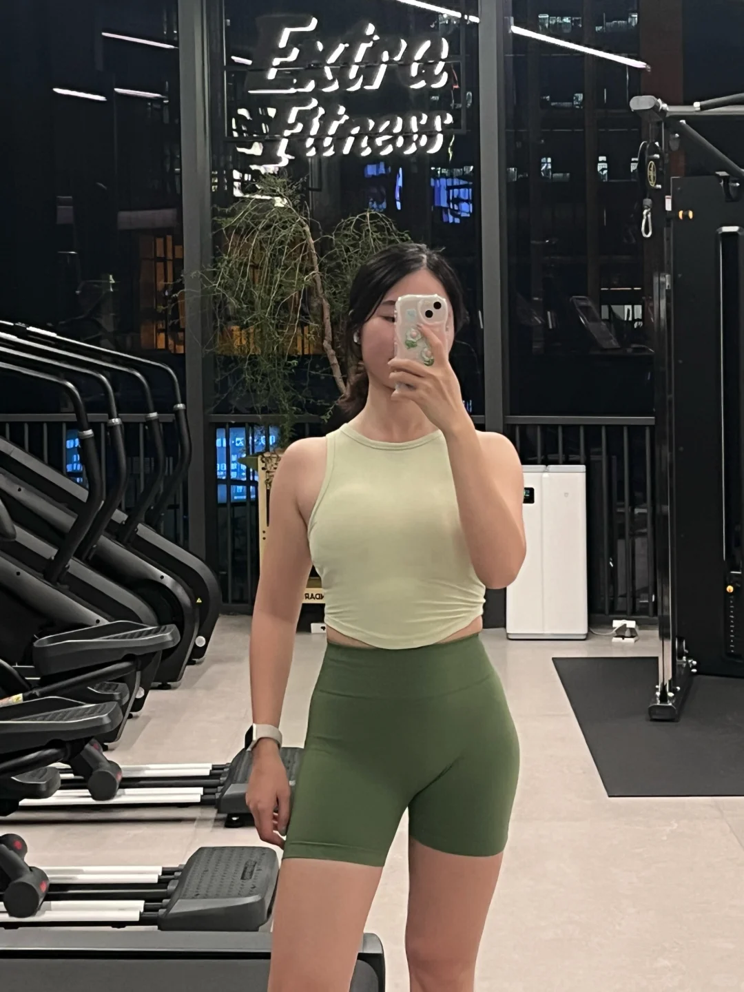 女生穿瑜伽裤有尴尬线怎么办？