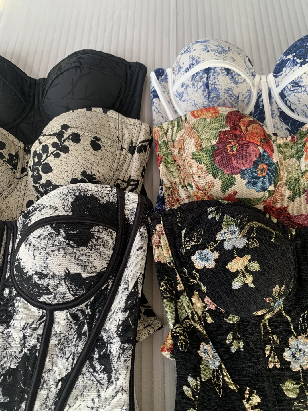 新中式｜巨显瘦的鱼骨胸衣，拍照必出片系列～