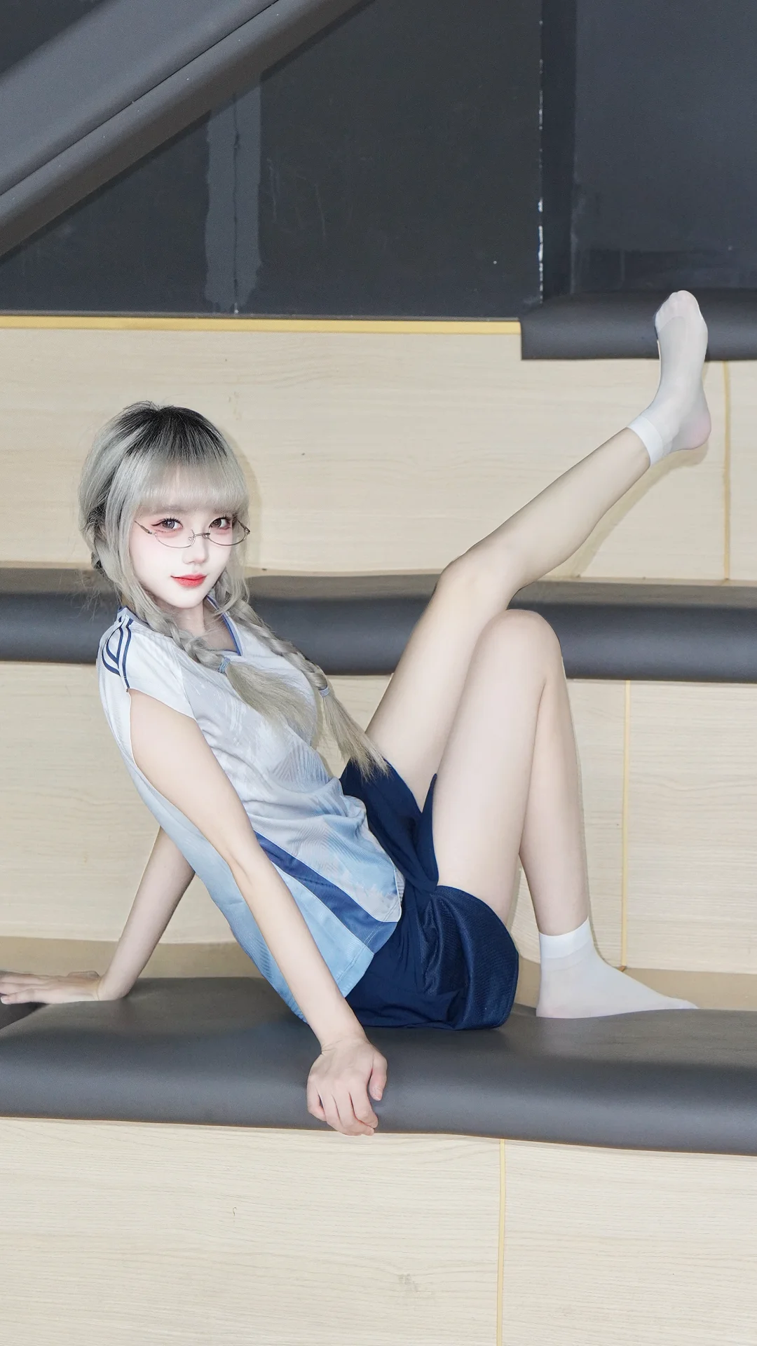 运动女孩前来报道