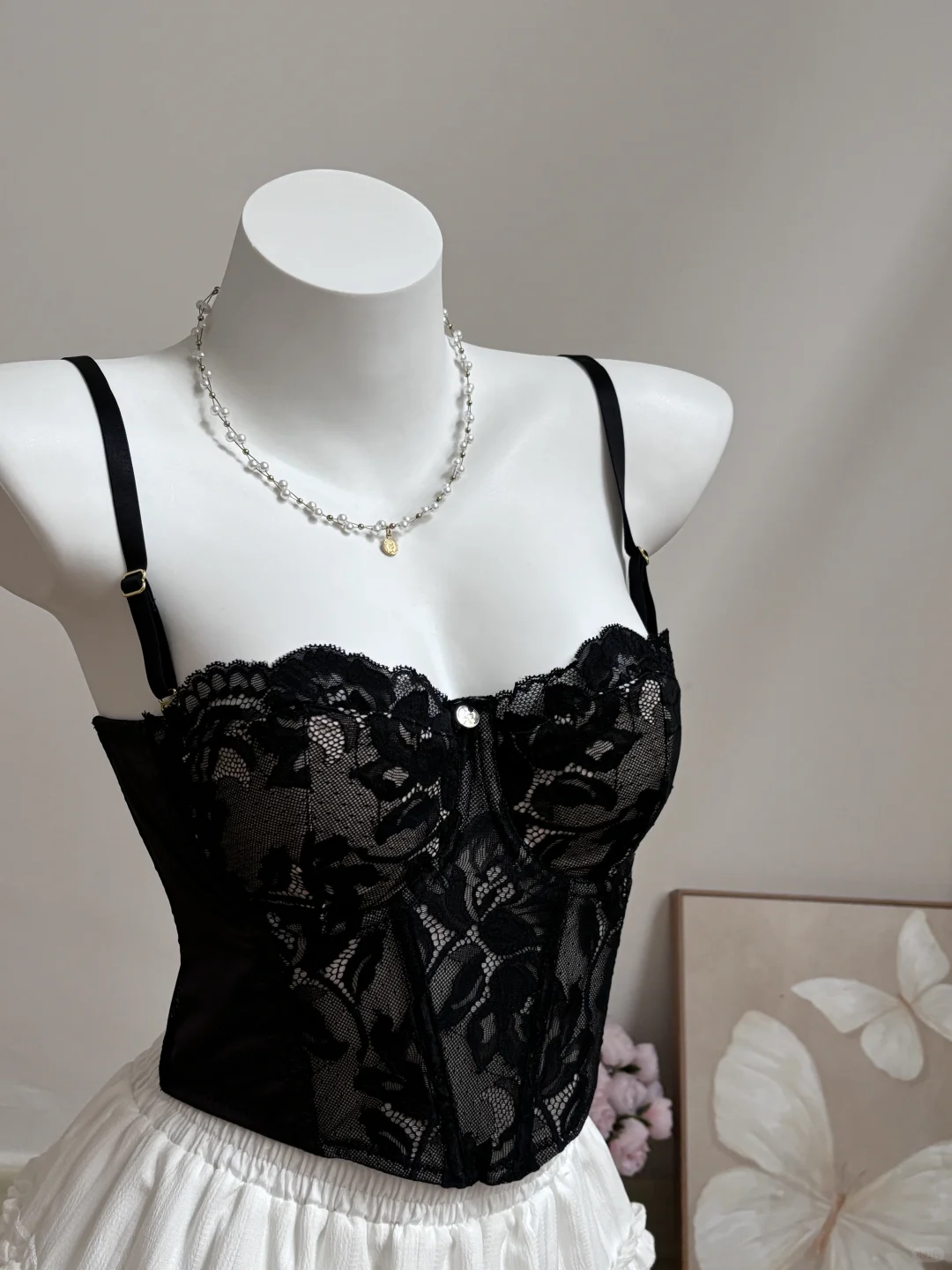 黑色蕾丝鱼骨胸衣