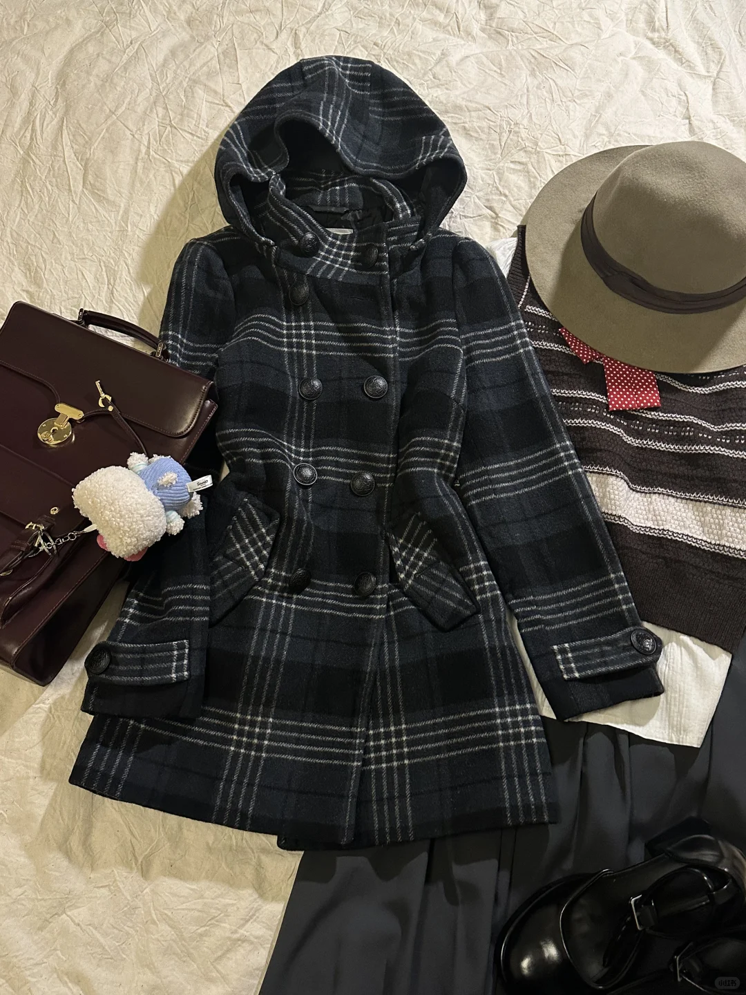 邵和古早感穿搭