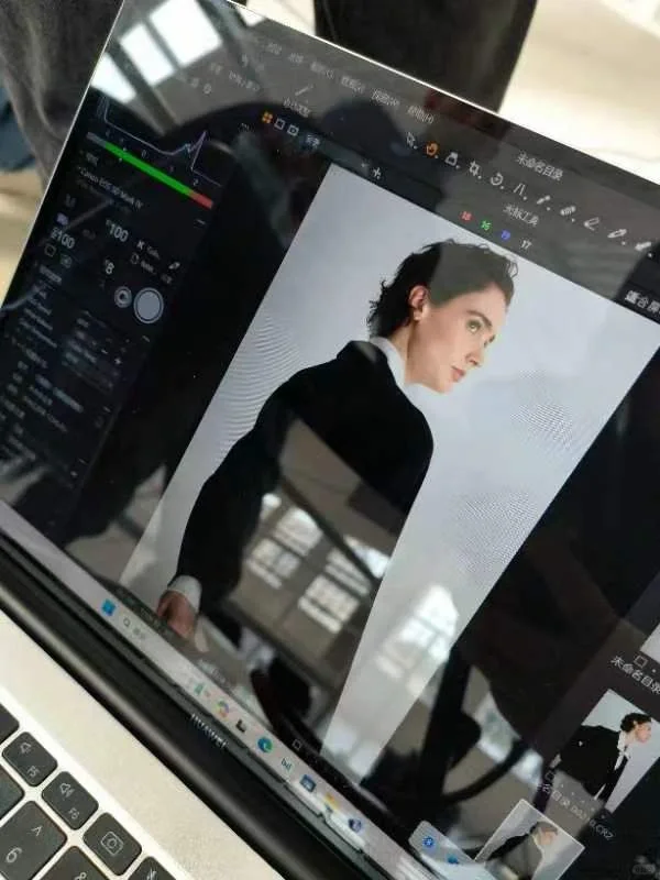 这次拍的，非常OK这模特很国际范。