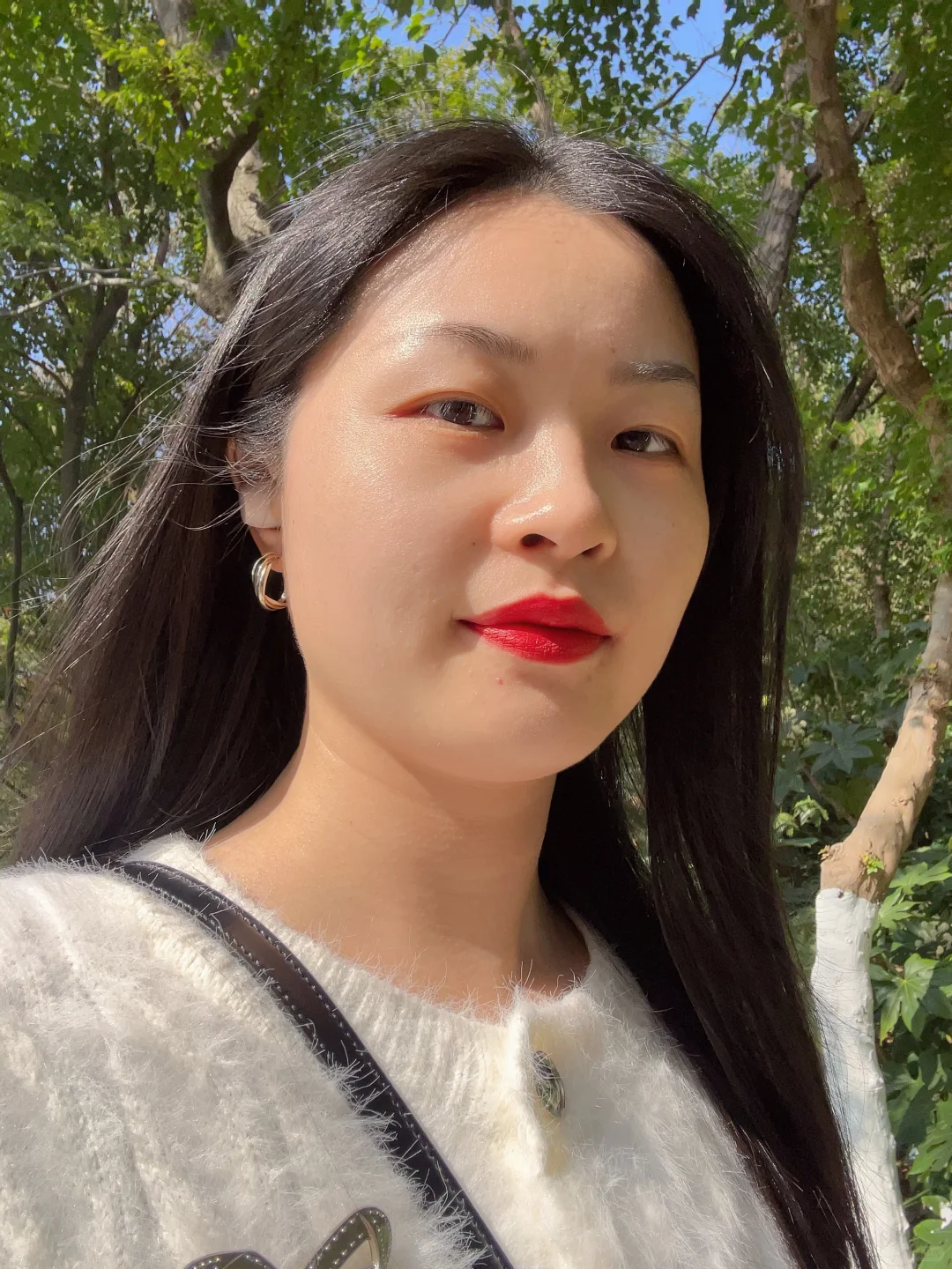 我这个大胖脸，谜之角度自拍，哈哈哈哈哈！