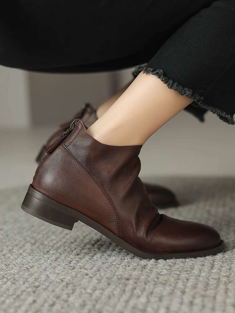 👢复古短靴新宠！通勤穿搭神器