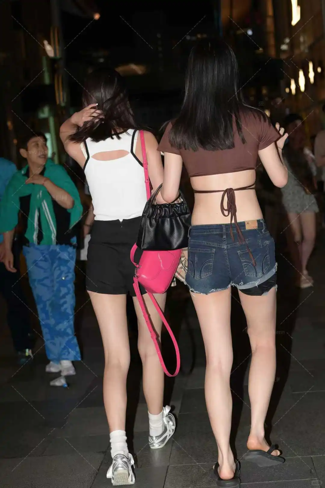 街拍美女，真的好喜欢