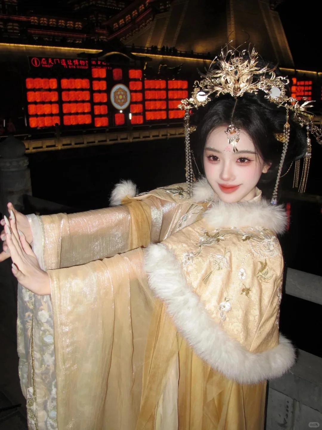 关于我在上海城隍庙花499r当神女的一天